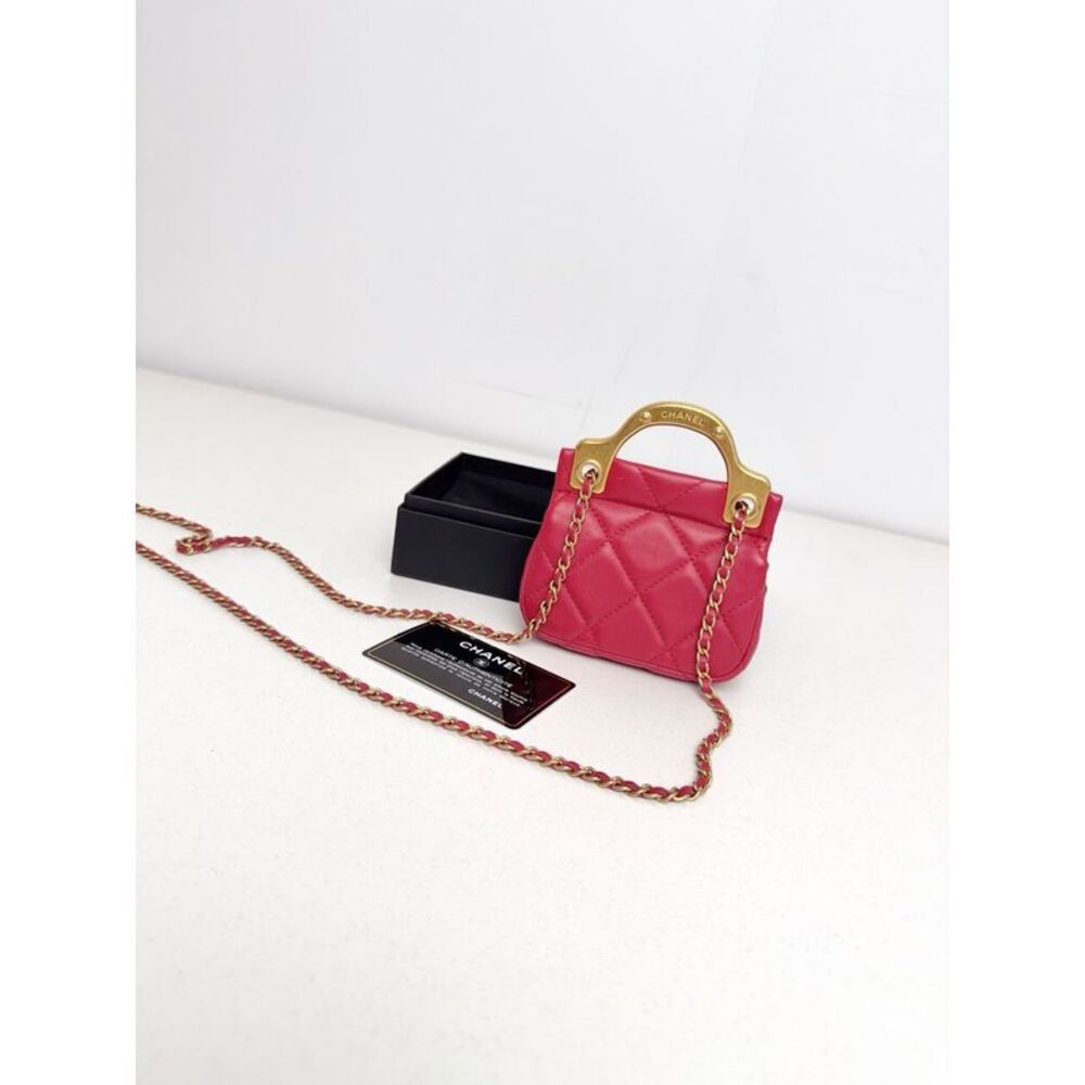 Chanel Women Pre-Loved Bag Very Good Condition - Picture 2 of 9